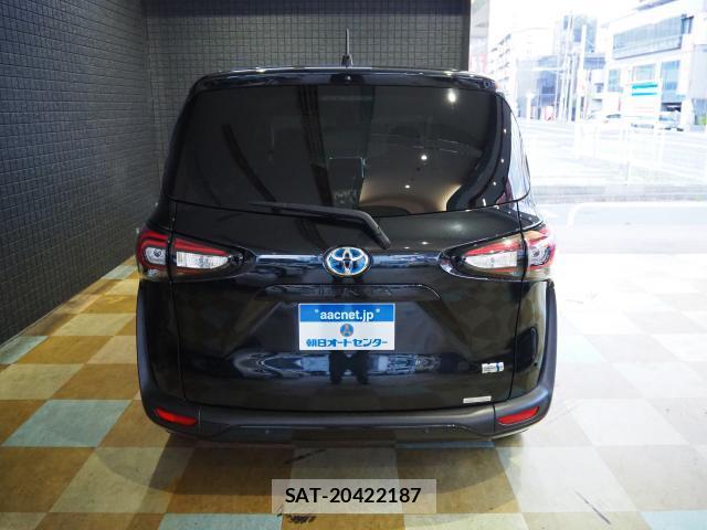 Toyota SIENTA 2022-03 8372564-1