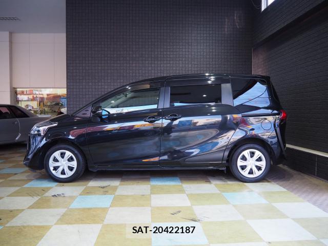 Toyota SIENTA 2022-03 8372564-10