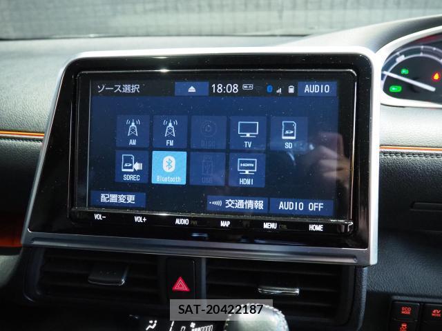 Toyota SIENTA 2022-03 8372564-13