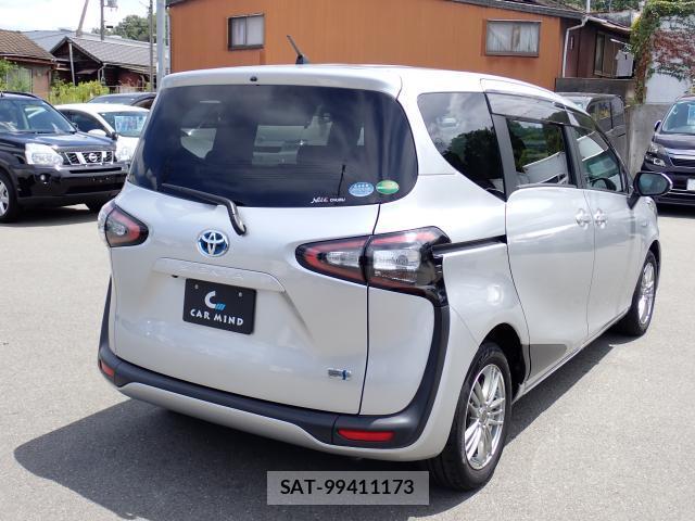Toyota SIENTA 2017-03 8372566-13