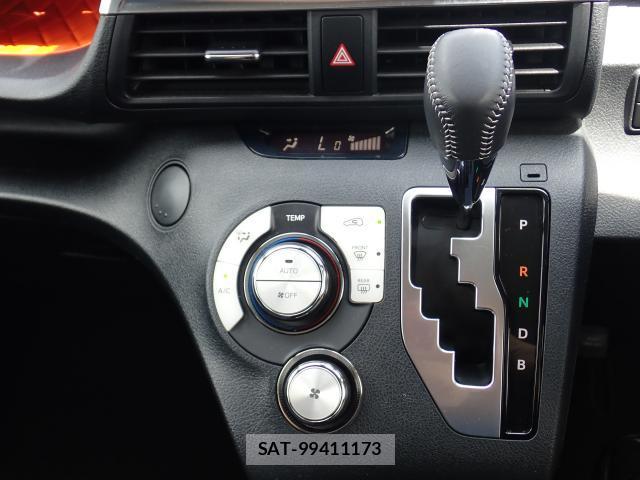 Toyota SIENTA 2017-03 8372566-15