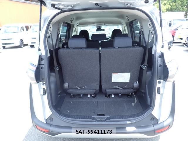Toyota SIENTA 2017-03 8372566-18