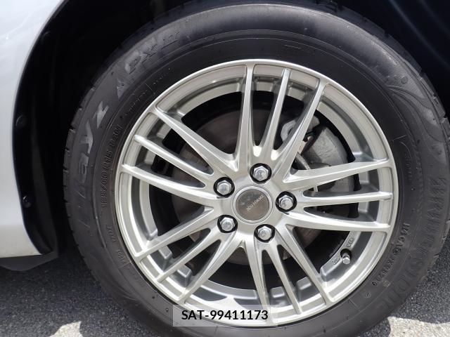 Toyota SIENTA 2017-03 8372566-8