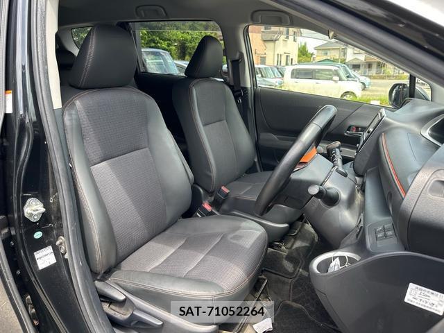Toyota SIENTA 2018-05 8372581-11