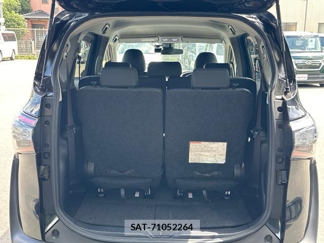 Toyota SIENTA 2018-05 8372581-16