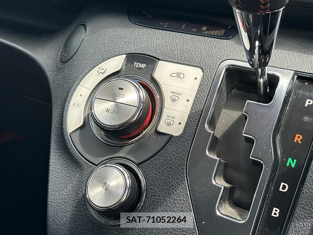 Toyota SIENTA 2018-05 8372581-7