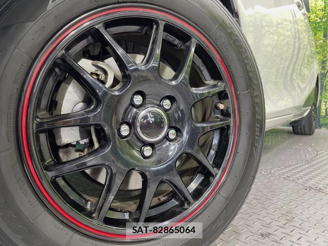 Toyota SIENTA 2016-10 8372611-13