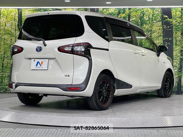 Toyota SIENTA 2016-10 8372611-17
