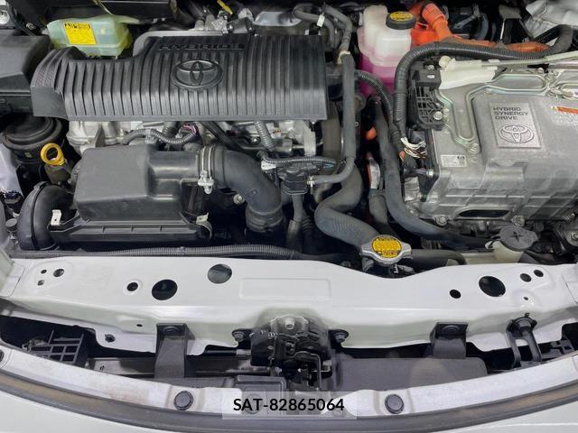 Toyota SIENTA 2016-10 8372611-18