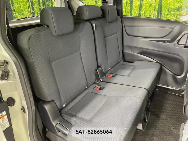 Toyota SIENTA 2016-10 8372611-8