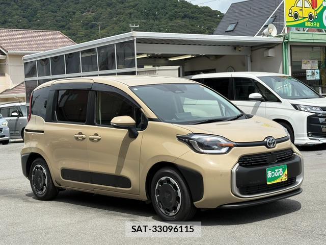 Toyota SIENTA 2025-12 8372667-6