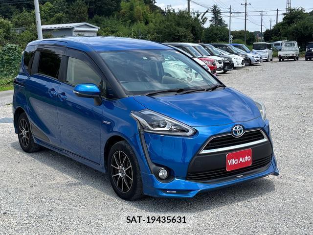 Toyota SIENTA 2015-09 8372763-1