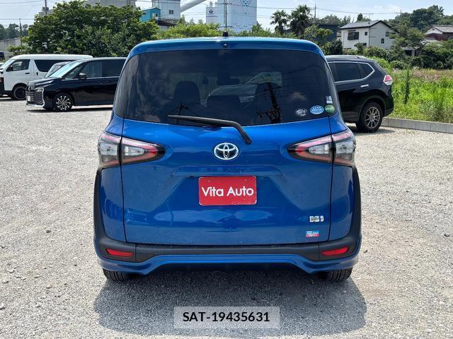 Toyota SIENTA 2015-09 8372763-10