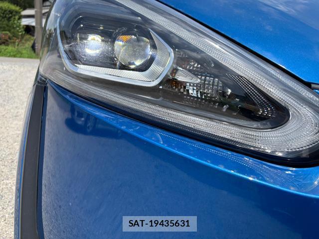 Toyota SIENTA 2015-09 8372763-6