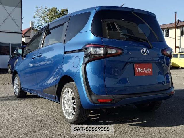 Toyota SIENTA 2015-07 8372805-17