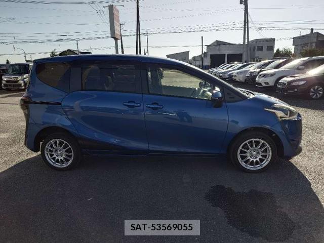 Toyota SIENTA 2015-07 8372805-2
