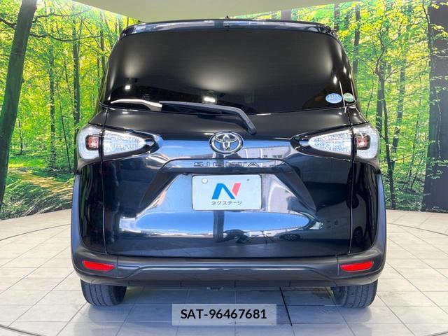 Toyota SIENTA 2017-08 8372958-15