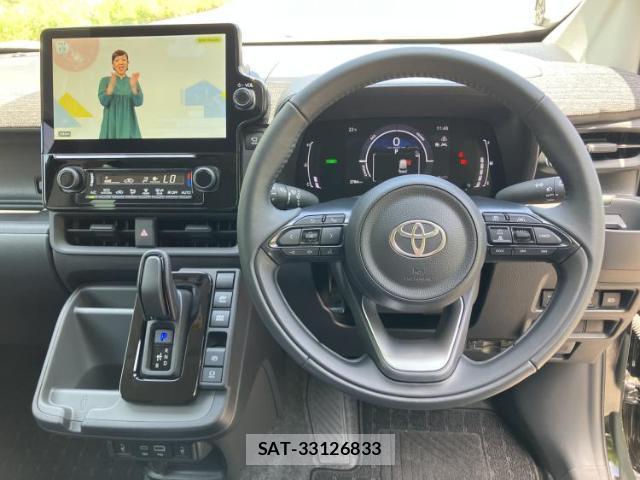Toyota SIENTA 2026-01 8373038-14