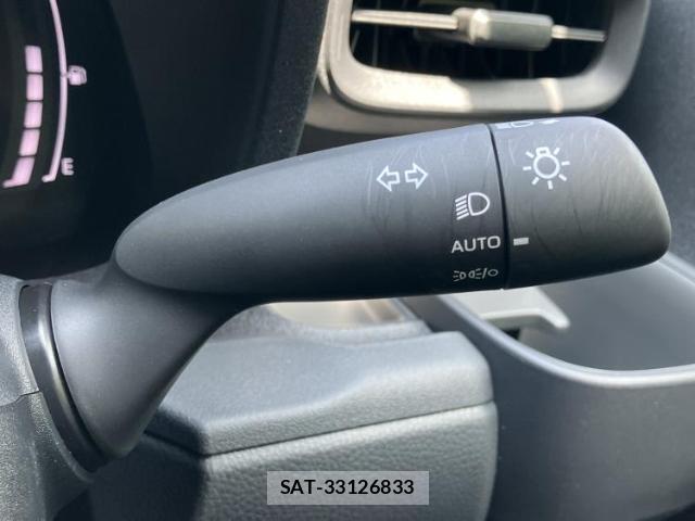 Toyota SIENTA 2026-01 8373038-15