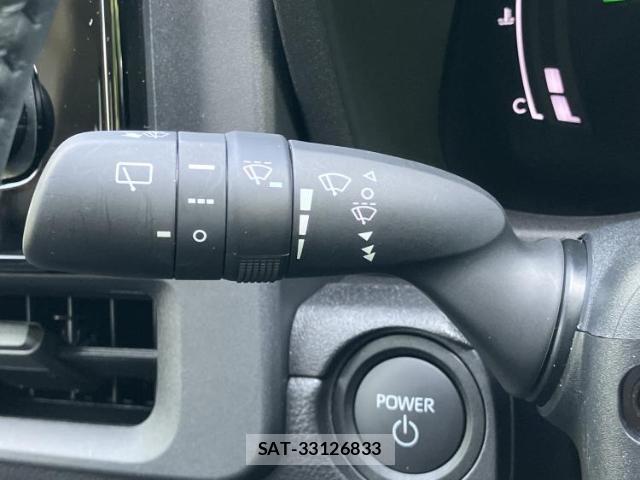 Toyota SIENTA 2026-01 8373038-16