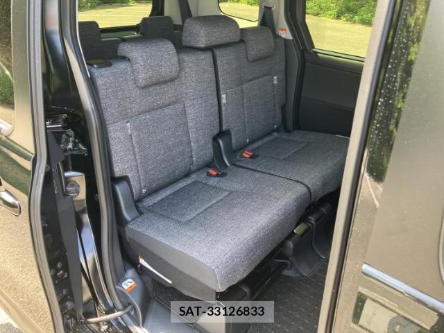 Toyota SIENTA 2026-01 8373038-4
