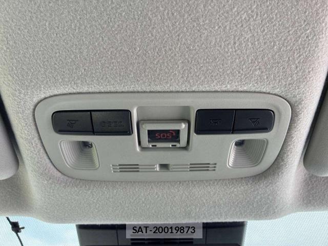 Toyota SIENTA 2024-11 8373068-4