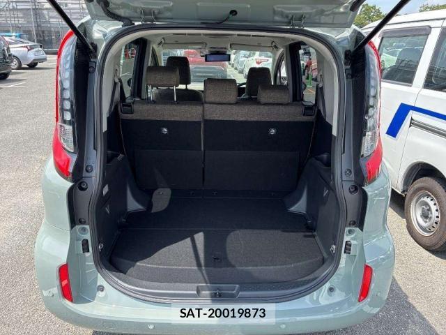 Toyota SIENTA 2024-11 8373068-7