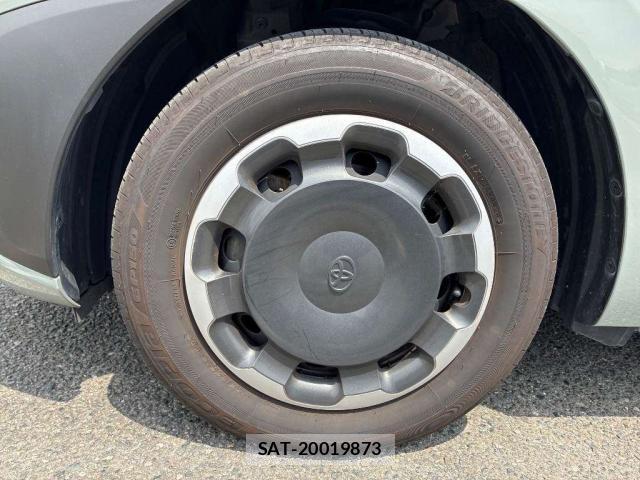Toyota SIENTA 2024-11 8373068-8