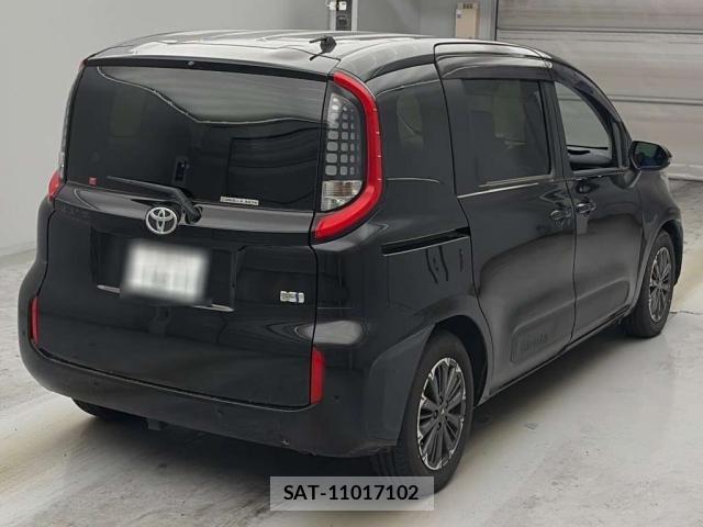 Toyota SIENTA 2022-09 8373095-1