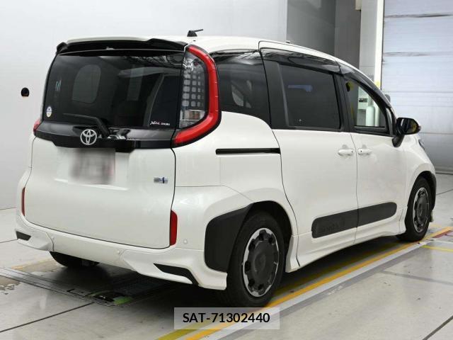 Toyota SIENTA 2023-01 8373098-1