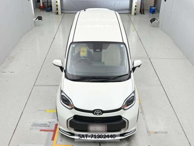 Toyota SIENTA 2023-01 8373098-3