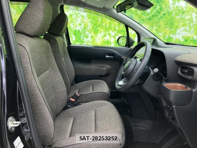 Toyota SIENTA 2023-08 8373154-3