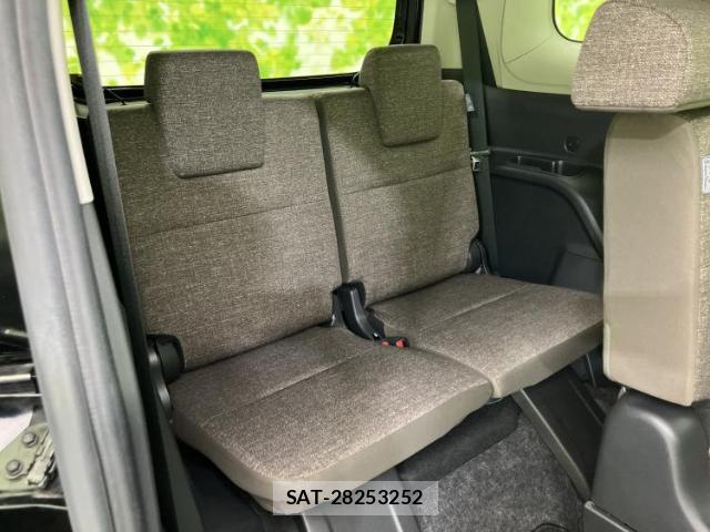 Toyota SIENTA 2023-08 8373154-5