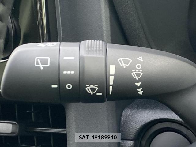 Toyota SIENTA 2026-05 8373361-16