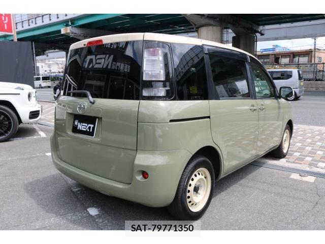 Toyota SIENTA 2014-05 8373366-1