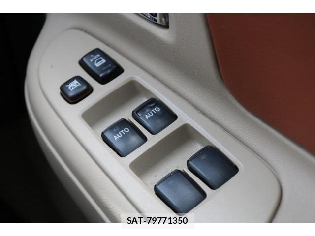 Toyota SIENTA 2014-05 8373366-10