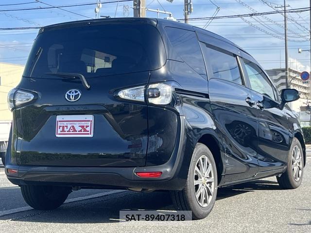 Toyota SIENTA 2016-12 8373381-1