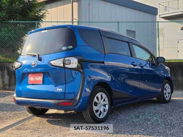 Toyota SIENTA 2015-12 8373482-12