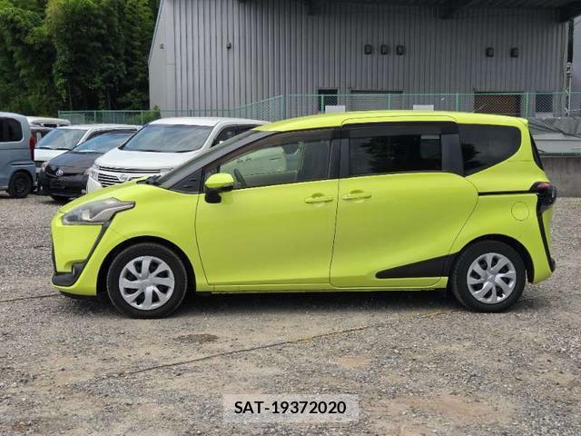 Toyota SIENTA 2015-11 8373492-1