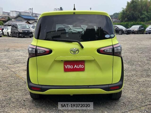 Toyota SIENTA 2015-11 8373492-10