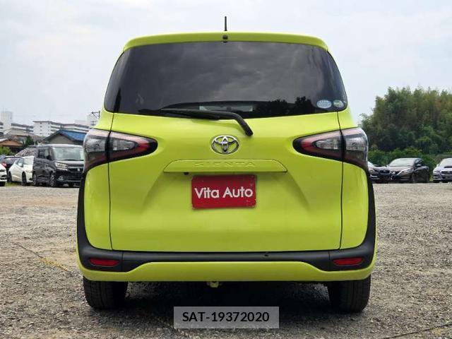 Toyota SIENTA 2015-11 8373492-3