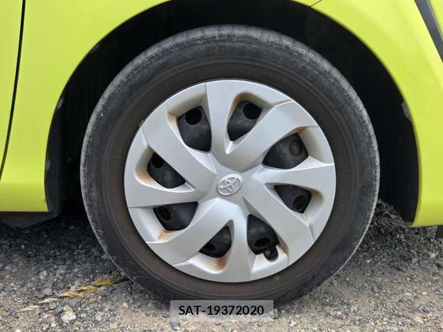 Toyota SIENTA 2015-11 8373492-5