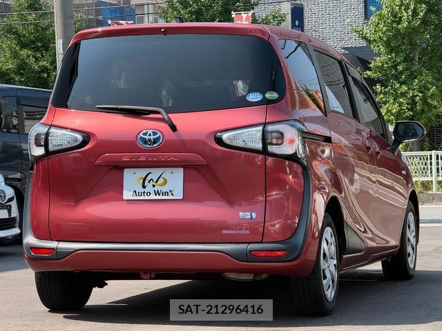 Toyota SIENTA 2015-11 8373695-2
