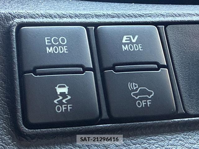 Toyota SIENTA 2015-11 8373695-8