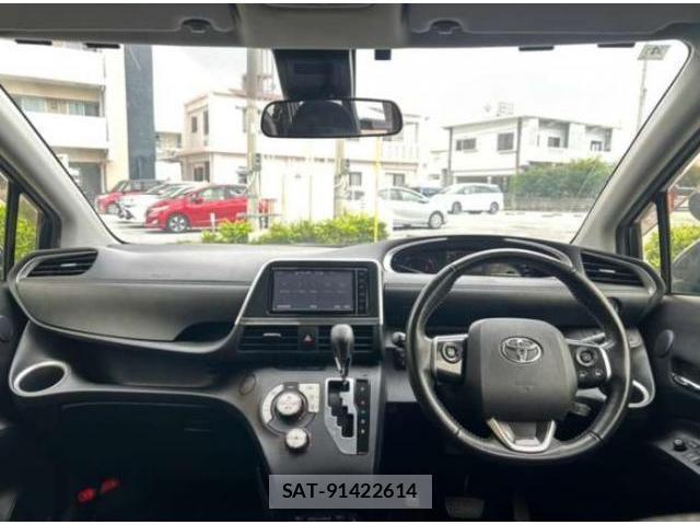 Toyota SIENTA 2020-04 8373716-4