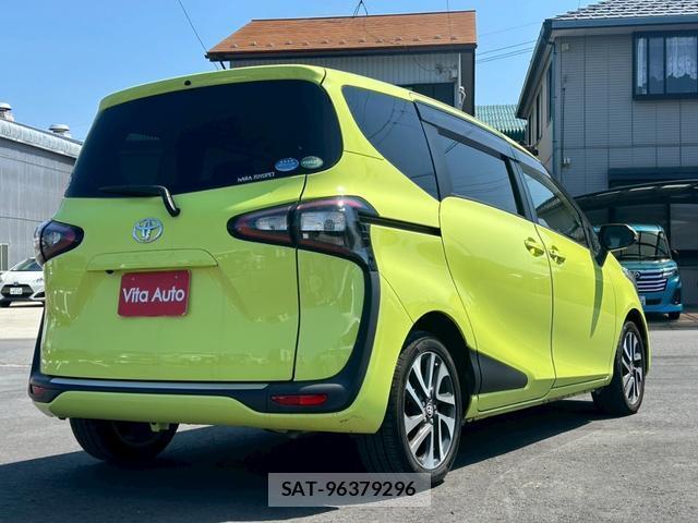 Toyota SIENTA 2015-07 8373778-12