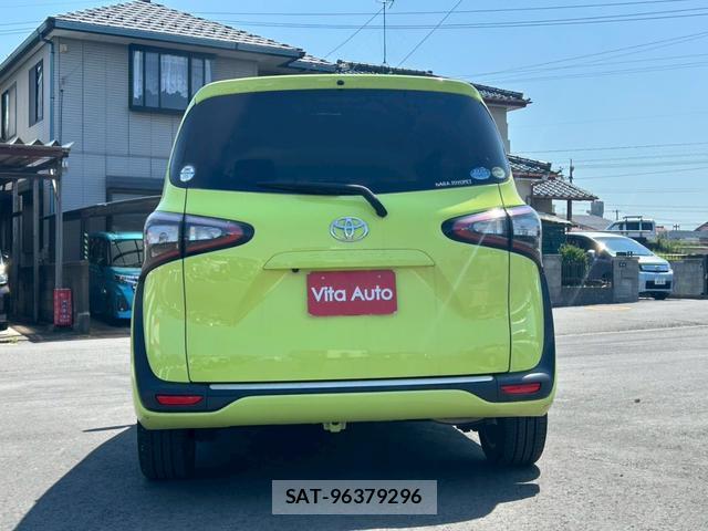 Toyota SIENTA 2015-07 8373778-17