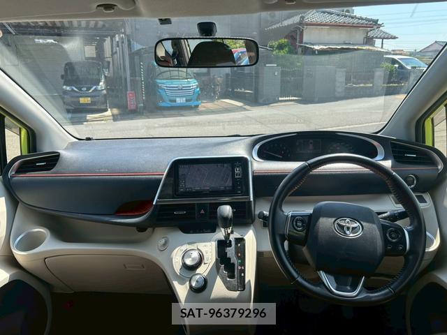 Toyota SIENTA 2015-07 8373778-7