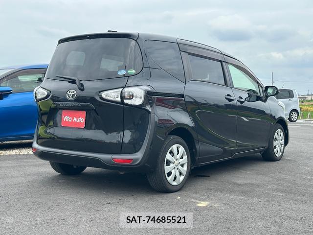 Toyota SIENTA 2015-12 8373794-12