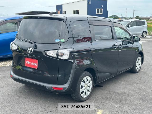 Toyota SIENTA 2015-12 8373794-13